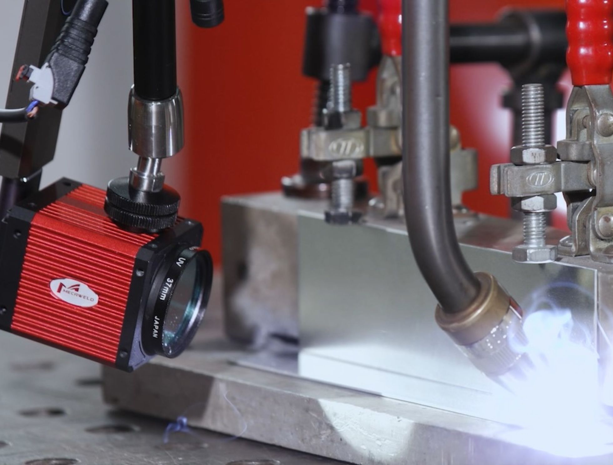 Top 5 Reasons Welders Are Starting to Use Welding Cameras - Mecaweld USA